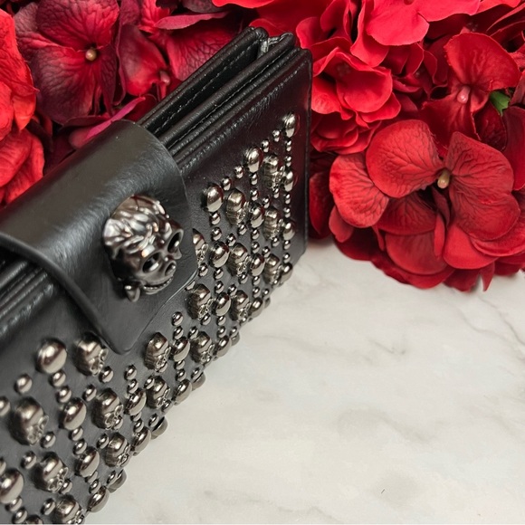 Gothic Skull Studded Black Leather Clutch Wallet BiFold - Picture 12 of 16
